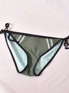 Xhilaration Women's Green Swimsuit Bikini Bottoms Size Large NWT